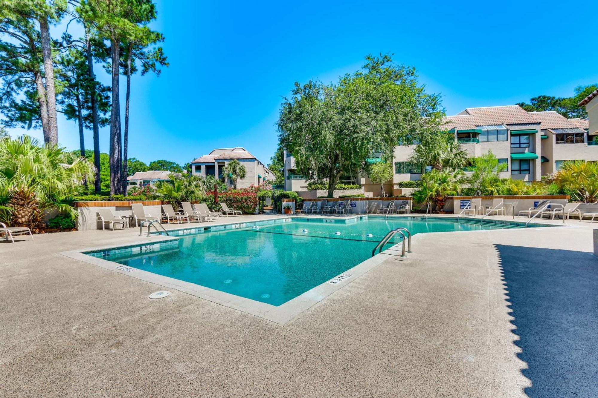 2 Mi To Beach Dog-Friendly Hilton Head Condo! Hilton Head Island Eksteriør billede
